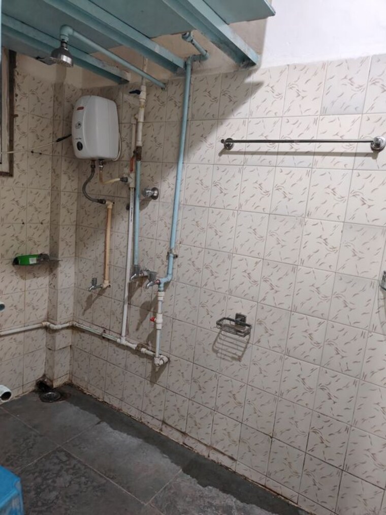 Bathroom, ganga-puram-chs 1 Bedroom 550 Sq.Ft. Apartment In Viman Nagar Pune 10627923