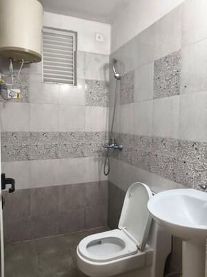 Bathroom in 2 BHK Apartment at Kuwan Wala – for Rent