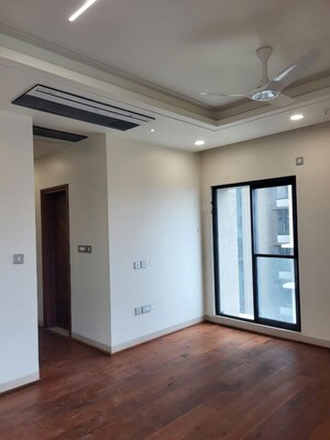 Room in 3 BHK Apartment at Aparna One, Shaikpet – for Rent