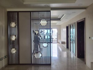 Room in 3 BHK Apartment at Aparna One, Shaikpet – for Rent