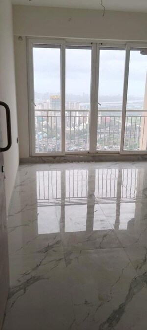 Room in 2 BHK Apartment at Adani Ten BKC, Bandra East – for Rent
