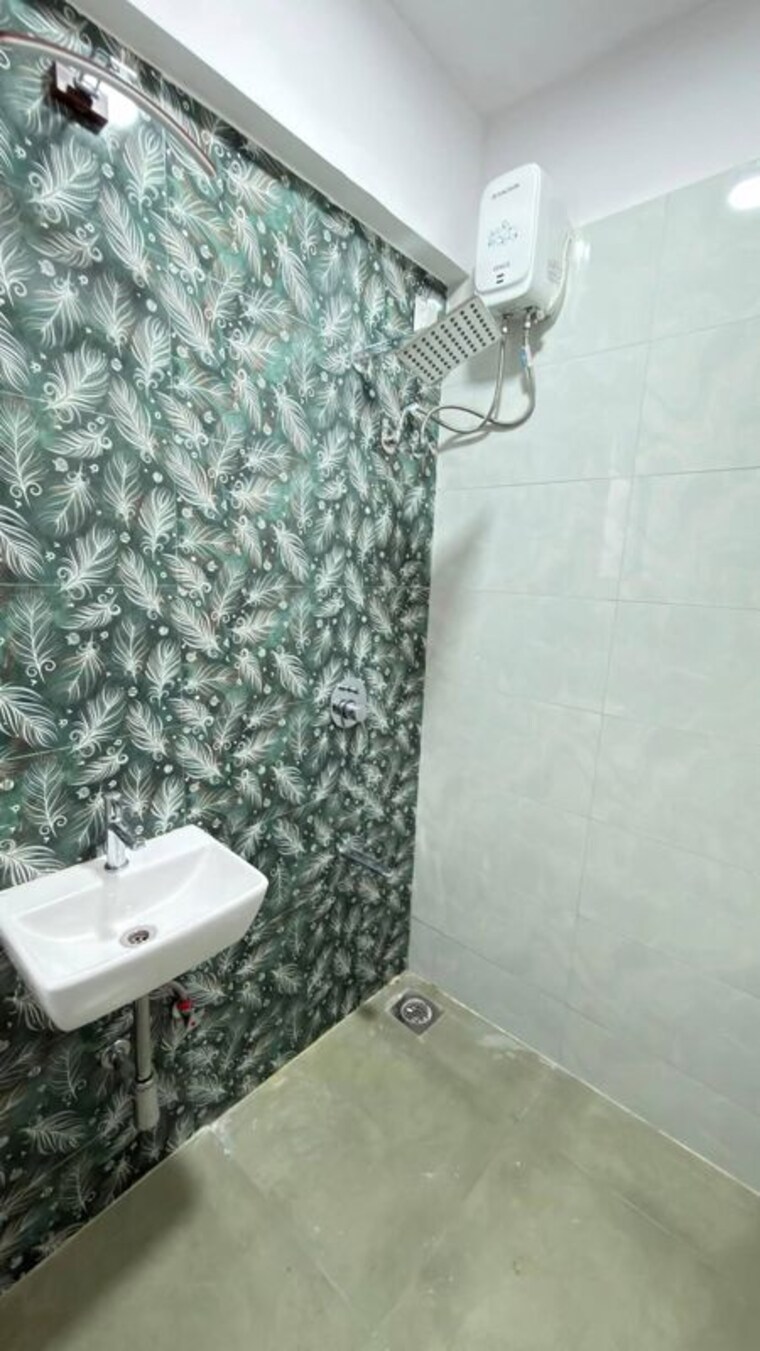 Bathroom, dem-phoenix 1 Bedroom 320 Sq.Ft. Apartment In Malad East Mumbai 10628064
