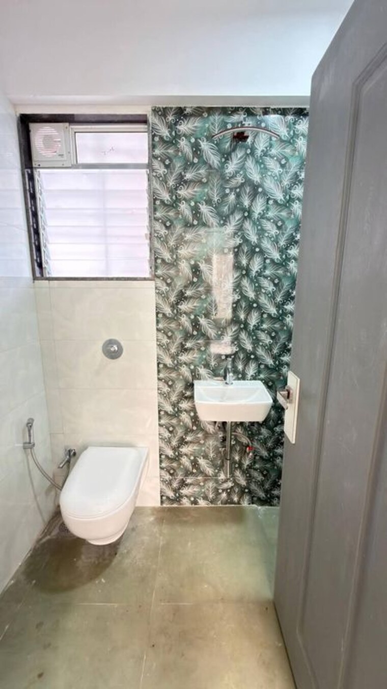 Bathroom, dem-phoenix 1 Bedroom 320 Sq.Ft. Apartment In Malad East Mumbai 10628064