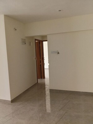 Room in 2 BHK Apartment at Shriram Nysa, Dhanori – for Rent