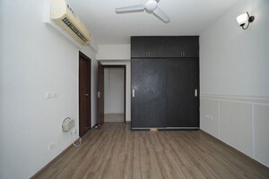 Room in 2 BHK Apartment at Godrej Oasis, Sector 88a – for Sale