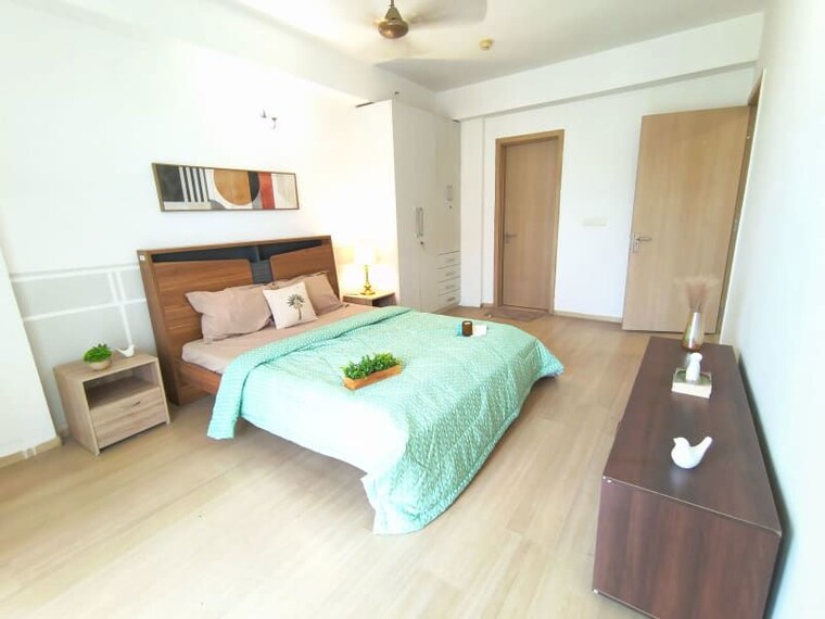 Bedroom, dlf-new-town-heights-ii 3.5 Bedroom 1935 Sq.Ft. Apartment In Sector 86 Gurgaon 10628085