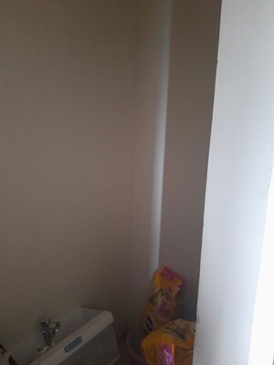 Furnished Amenities in 2 BHK Apartment at Lodha Amara, Kolshet Road – for Rent