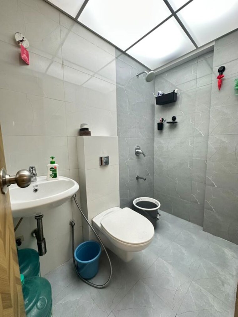 Washroom, raghav-nova 1 Bedroom 405 Sq.Ft. Apartment In Kurla East Mumbai 10628100