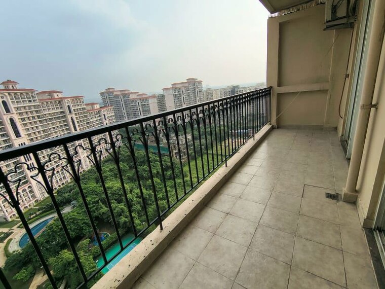 Balcony, dlf-new-town-heights-ii 3.5 Bedroom 1935 Sq.Ft. Apartment In Sector 86 Gurgaon 10628102