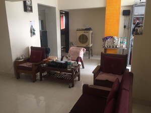 Living Room in 2 BHK Apartment at Alkapuri Society – for Rent