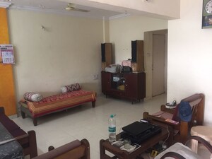 Living Room in 2 BHK Apartment at Alkapuri Society – for Rent