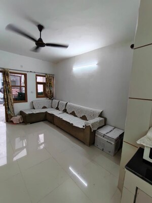 2 BHK Builder Floor For Rent in Naraina