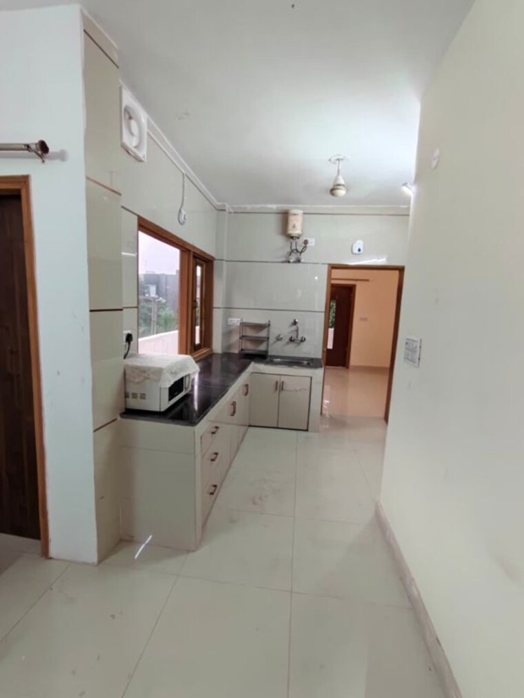 Kitchen, naraina 2 Bedroom 425 Sq.Yd. Builder Floor In Naraina Delhi 10628129
