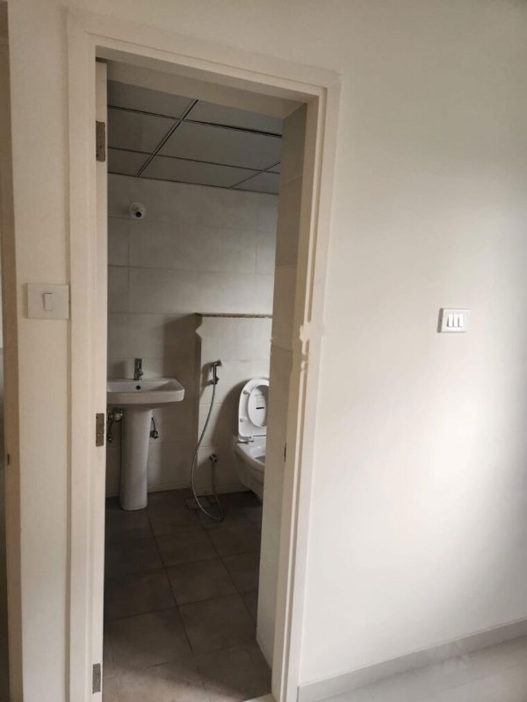 Bathroom, avon-vista 3 Bedroom 1560 Sq.Ft. Apartment In Balewadi Pune 10628164