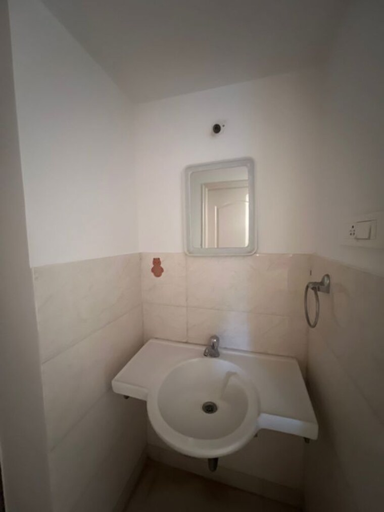 Bathroom, combines-splendour 2 Bedroom 1200 Sq.Ft. Apartment In Bavdhan Pune 10628154