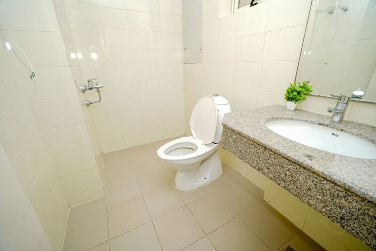 Bathroom, vatika-gurgaon-21 3 Bedroom 1735 Sq.Ft. Apartment In Sector 83 Gurgaon 10628172