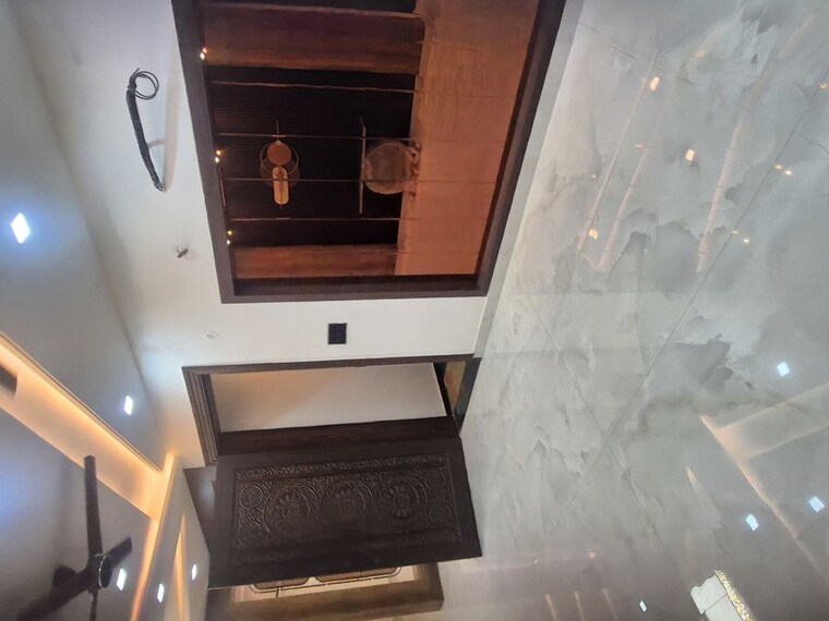 undefined, parklands 4 Bedroom 250 Sq.Yd. Builder Floor In Sector 85 Faridabad 10628156