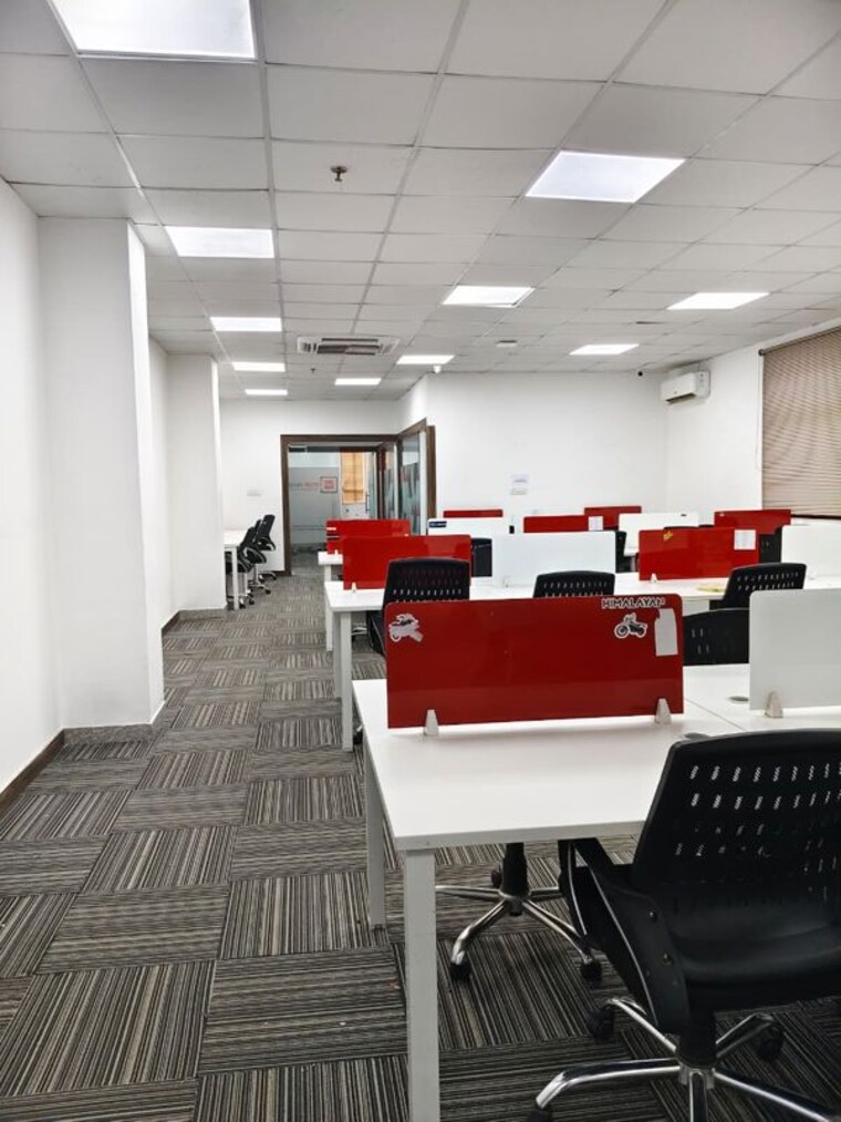 Team Area, sector 63 Commercial Office Space 2520 Sq.Ft. In Sector 63 Noida 10628181