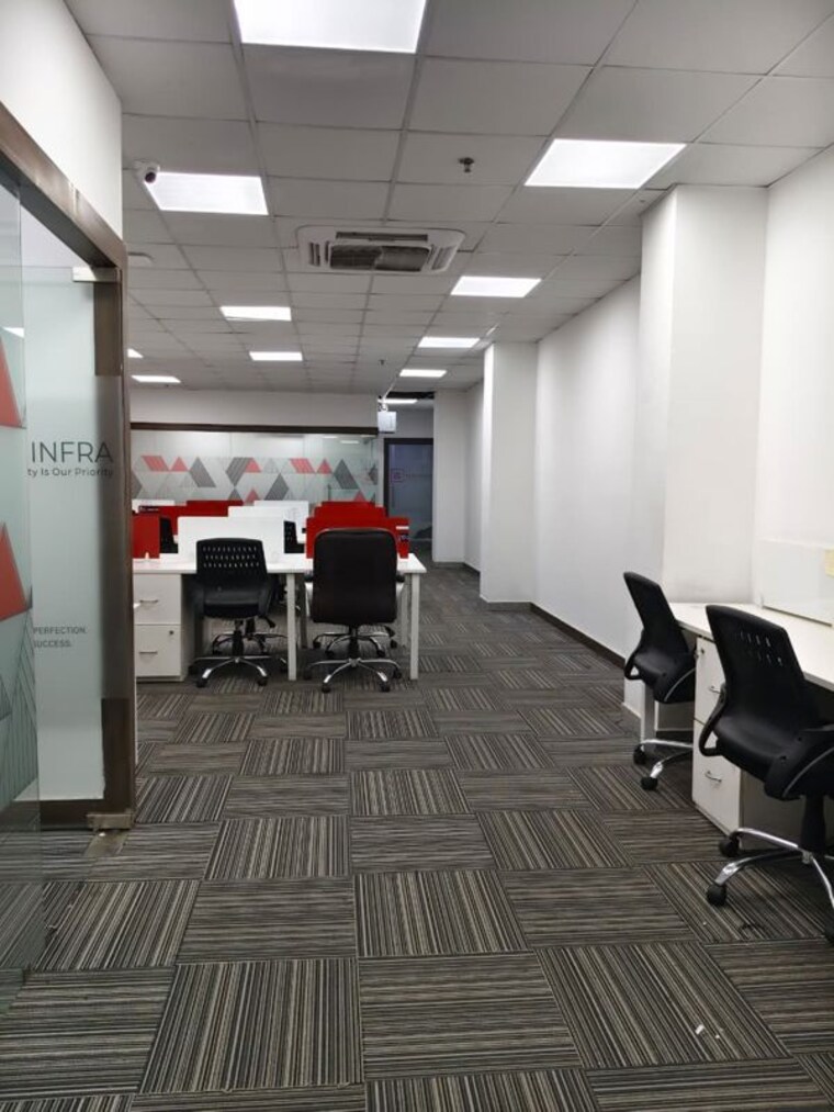 Team Area, sector 63 Commercial Office Space 2520 Sq.Ft. In Sector 63 Noida 10628181