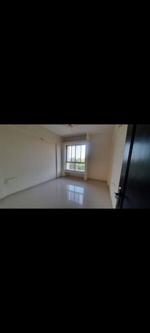 Room in 3 BHK Apartment at Nyati Ethos, Undri – for Rent