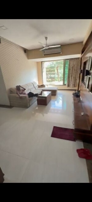 2.5 BHK Apartment For Sale in Kalpataru Towers, Kandivali East