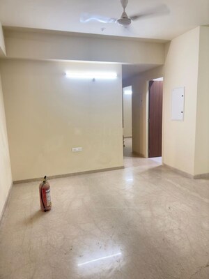 Room in 3 BHK Apartment at Lodha Sterling, Kolshet Road – for Rent