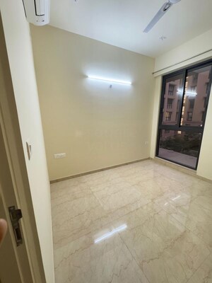 3 BHK Apartment For Rent in Lodha Sterling, Kolshet Road