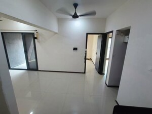 Room in 2 BHK Apartment at Malpani Vivanta, Balewadi – for Rent