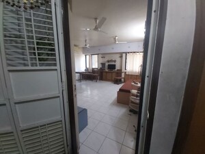 2 BHK Apartment – Entrance View at Mokate Tower, Bhusari Colony - for Rent
