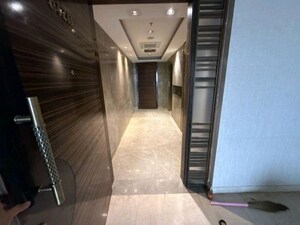 Building Lobby in 3 BHK Apartment at M3M Golf Estate, Sector 65 – for Rent