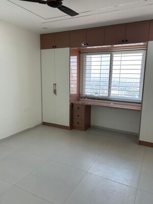 Room in 3 BHK Apartment at Jayabheri The Nirvana, Gopanpally – for Rent