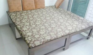  Pg For Rent in Malad East