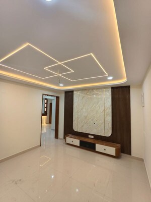 Room in 2 BHK Apartment at Praneeth Pranav Solitaire, Bachupally – for Rent