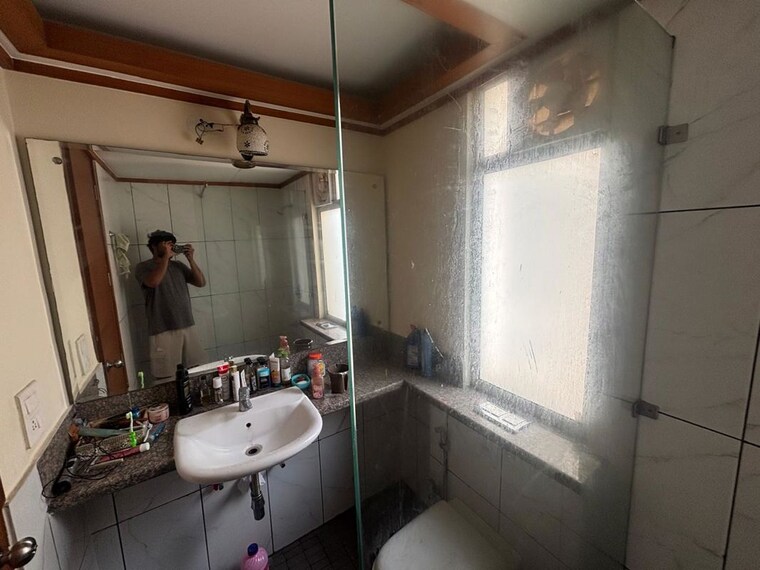 Bathroom, anant-raj-the-estate-floors 3 Bedroom 2800 Sq.Ft. Apartment In Sector 63a Gurgaon 10628317