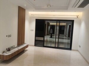 Room in 3 BHK Apartment at Aparna One, Shaikpet – for Rent
