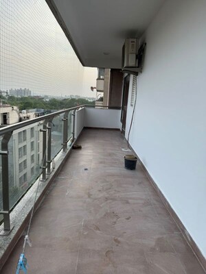 Balcony in 4 BHK Apartment at Lord Krishna Apartment, Sector 43 – for Rent