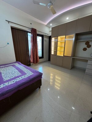 Bedroom in 4 BHK Apartment at Lord Krishna Apartment, Sector 43 – for Rent