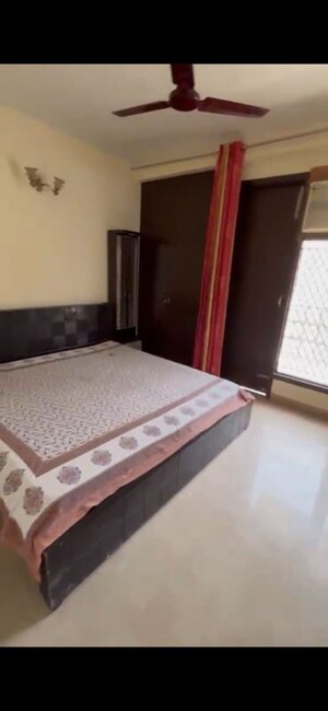 1 BHK Builder Floor For Rent in Chattarpur
