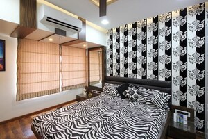 Bedroom in 4 BHK Apartment at Evershine Cosmic, Andheri West – for Rent