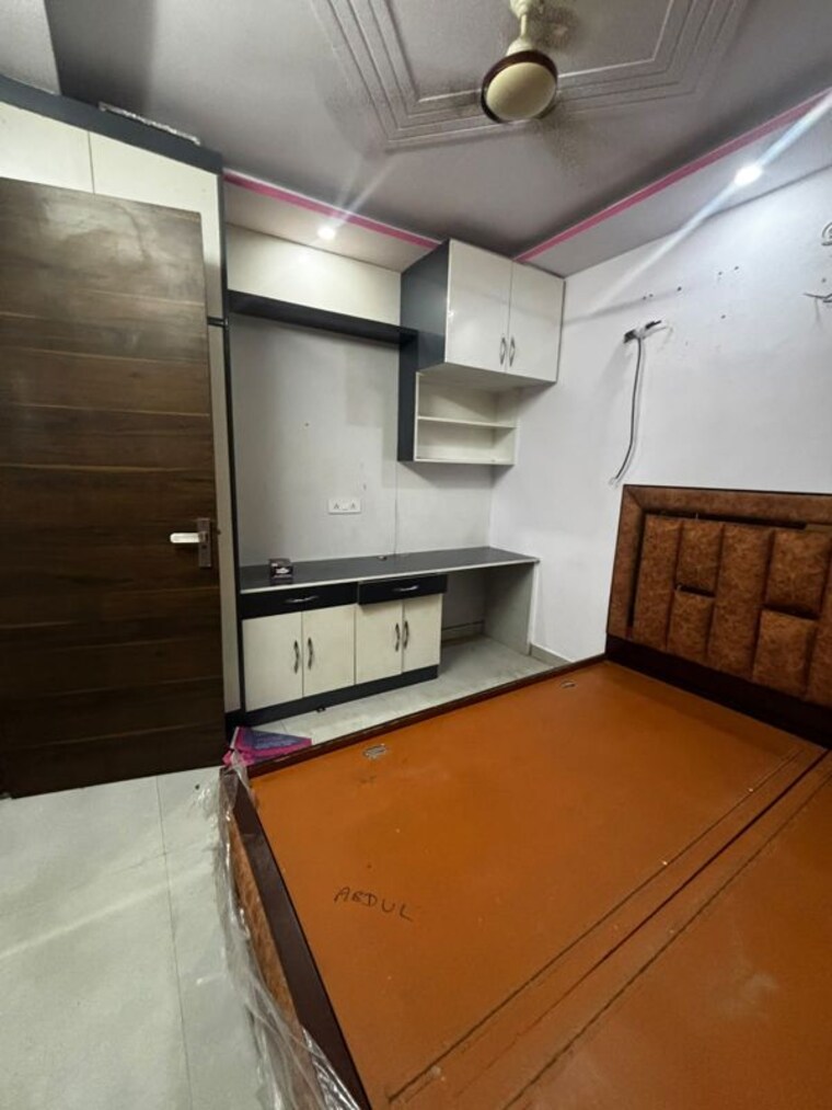Kitchen, dwarka mor 2 Bedroom 55 Sq.Yd. Builder Floor In Dwarka Mor Delhi 10628408