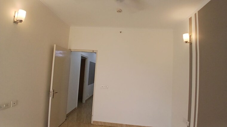 Room, gaur-city-2-14th-avenue 2 Bedroom 955 Sq.Ft. Apartment In Sector 16c Greater Noida Greater Noida 10628430
