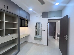 Room in 2.5 BHK Apartment at Urbanrise On Cloud 33, Bachupally – for Rent