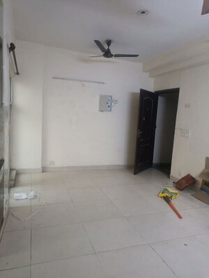 Room in 2 BHK Apartment at Aims Golf City, Sector 75 – for Rent
