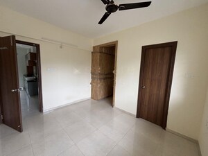 Room in 3 BHK Apartment at Elemental Earthwoods, Kokapet – for Rent