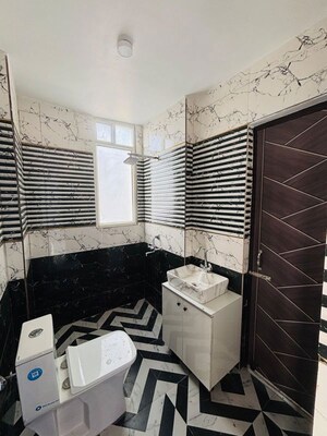 Bathroom in 3.5 BHK Apartment at M3M Heights, Sector 65 – for Sale