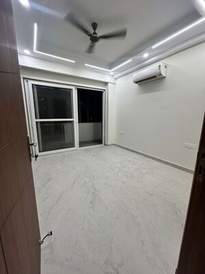 Room in 3.5 BHK Apartment at M3M Heights, Sector 65 – for Sale