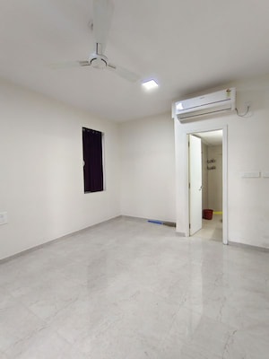 Room in 2 BHK Apartment at Tata Serein, Pokhran Road No Two – for Rent