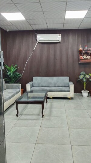  Office Space For Rent in Sector 4