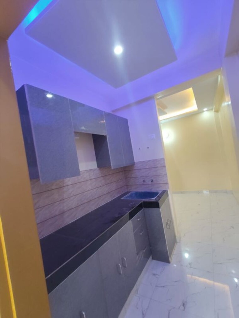 Kitchen, suthiyana 2 Bedroom 60 Sq.Yd. Builder Floor In Suthiyana Greater Noida 10628471