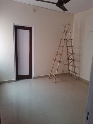4 BHK Builder Floor For Rent in Krishna Park